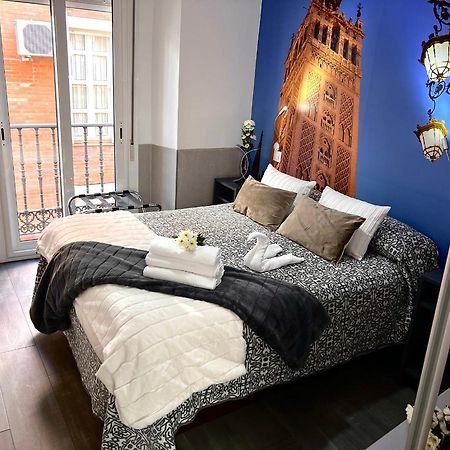 Hostal Paco'S Seville Ngoại thất bức ảnh