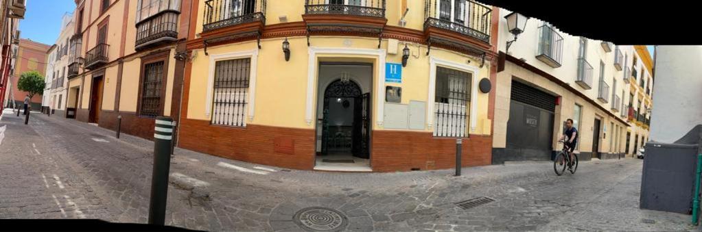 Hostal Paco'S Seville Ngoại thất bức ảnh