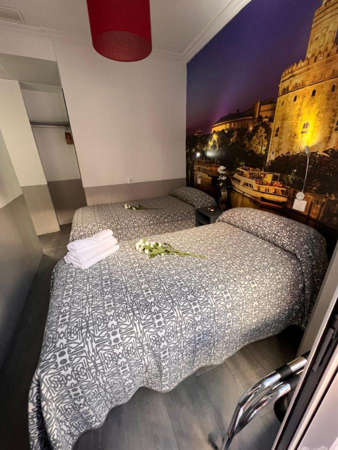 Hostal Paco'S Seville Ngoại thất bức ảnh