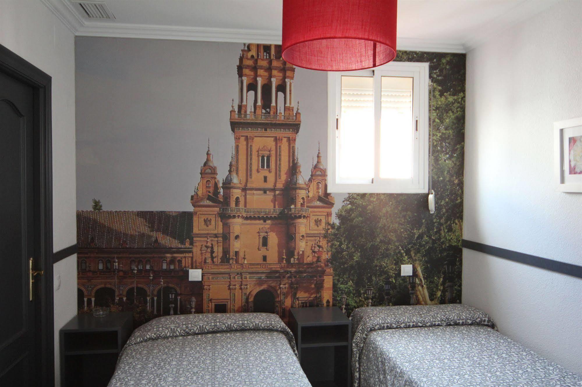 Hostal Paco'S Seville Ngoại thất bức ảnh